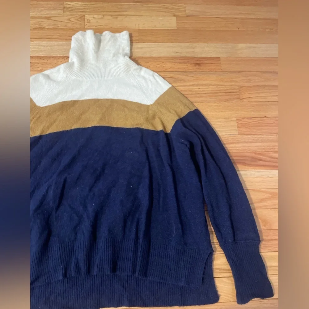 J. Crew Navy White and Beige Turtleneck Sweater Size XXL